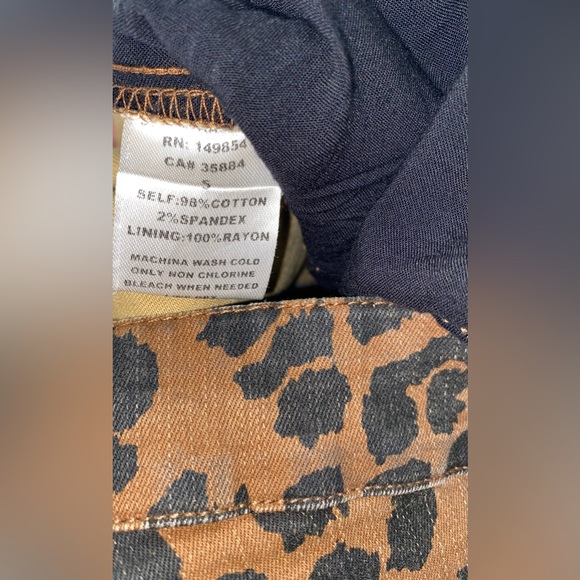 Saide & Sage Cheetah Pants Size Small - Picture 6 of 7